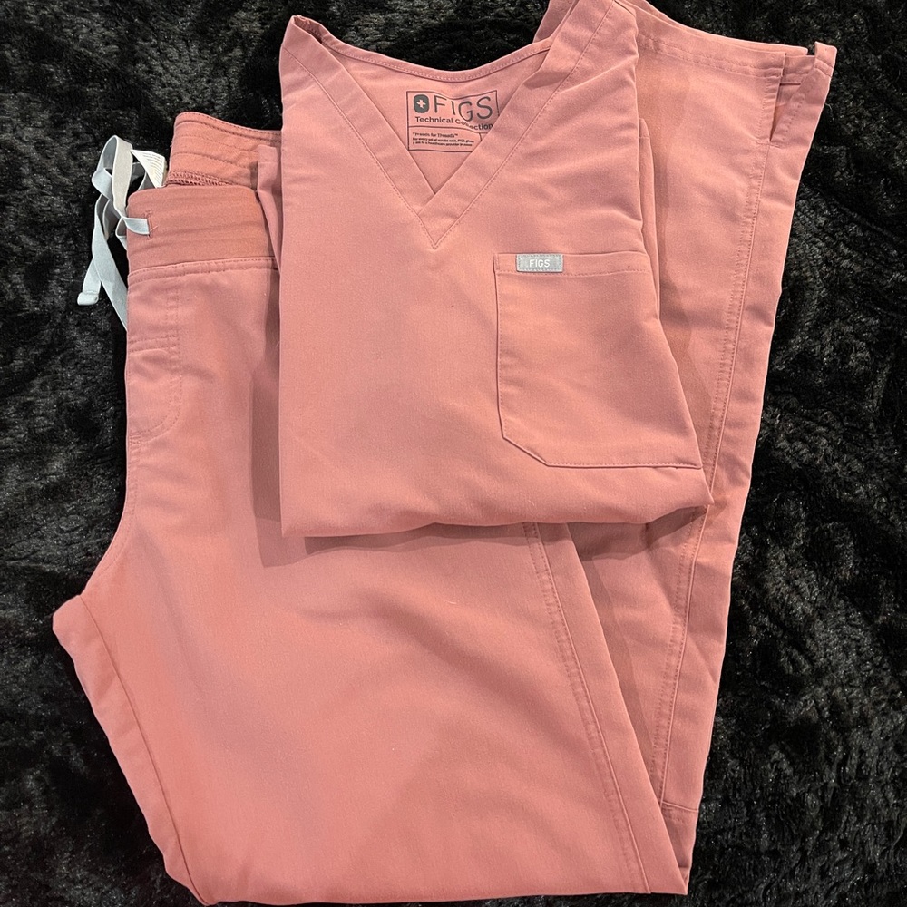 Figs scrubs